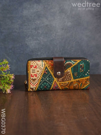 Printed Fabric Designer Wallet - WBG0370