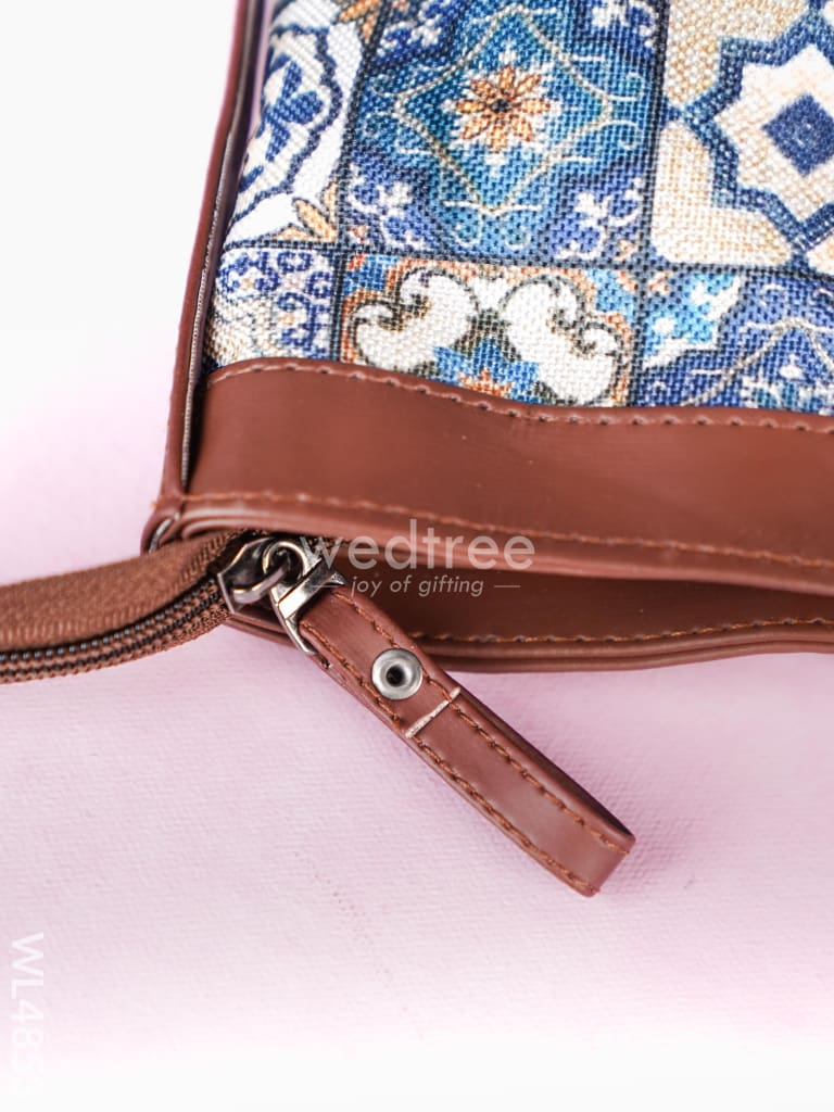 Printed Fabric Handbags - WL4853