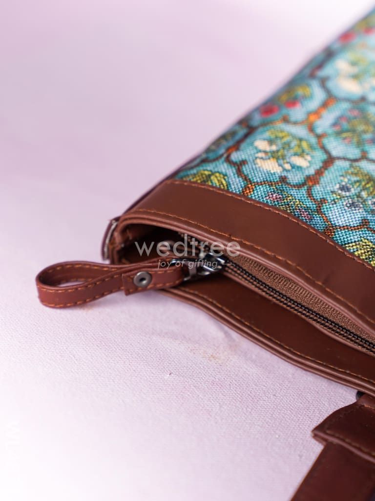 Printed Fabric Handbags - WL4877