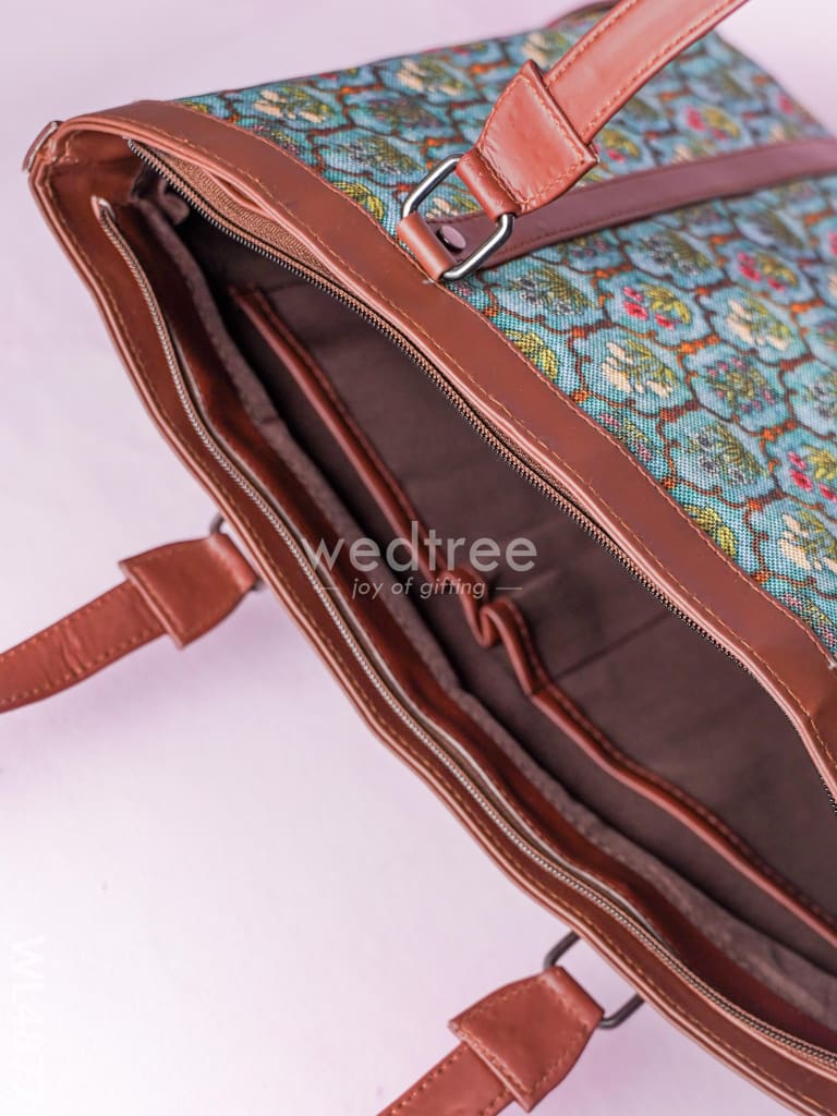 Printed Fabric Handbags - WL4877