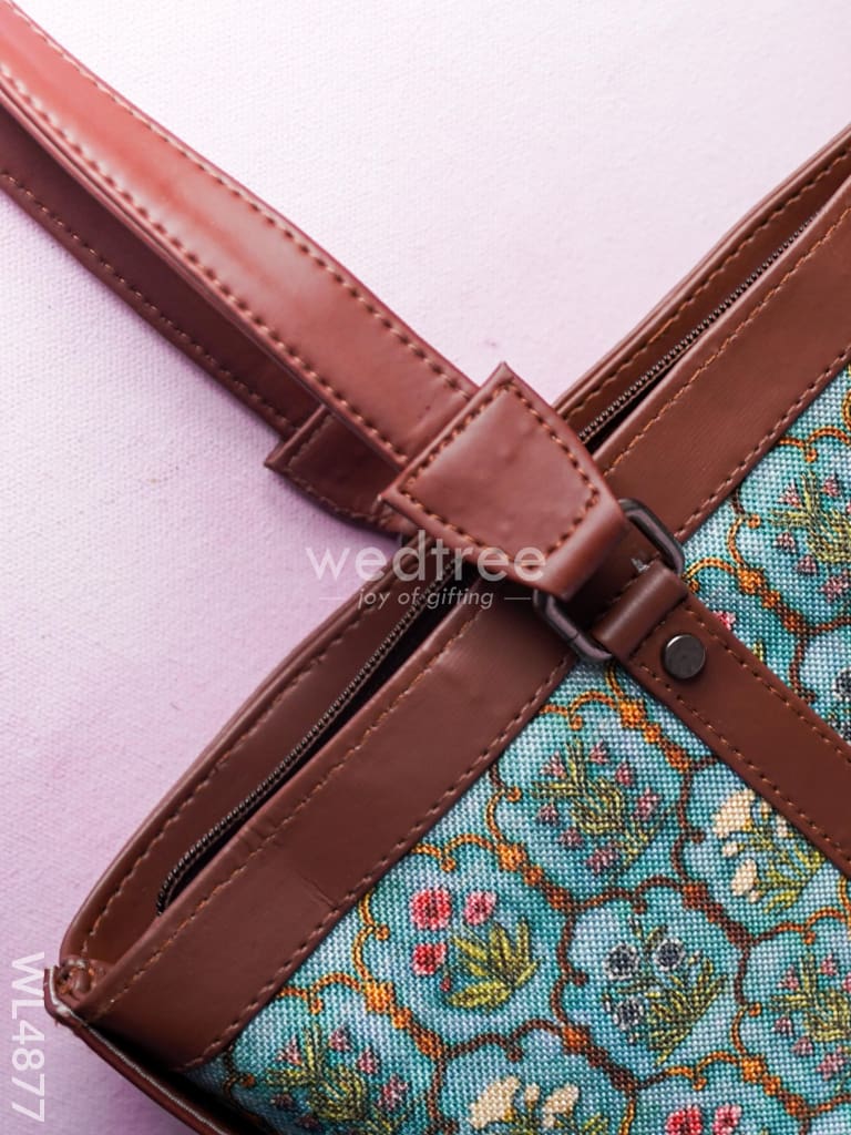 Printed Fabric Handbags - WL4877