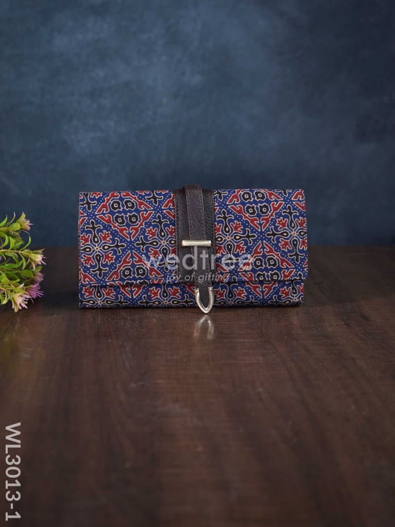 Printed Fabric Wallet with Flip Lock - WL3013