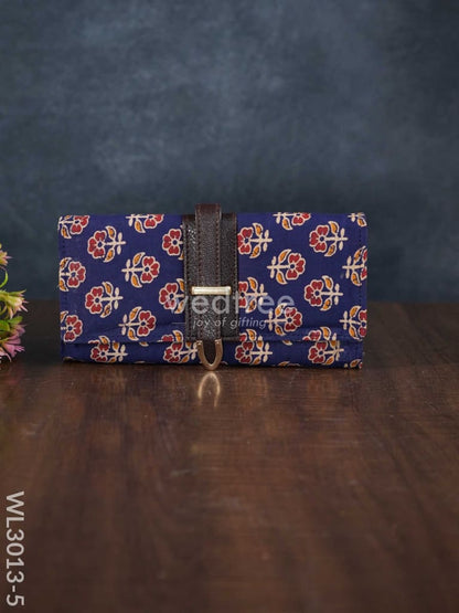 Printed Fabric Wallet with Flip Lock - WL3013