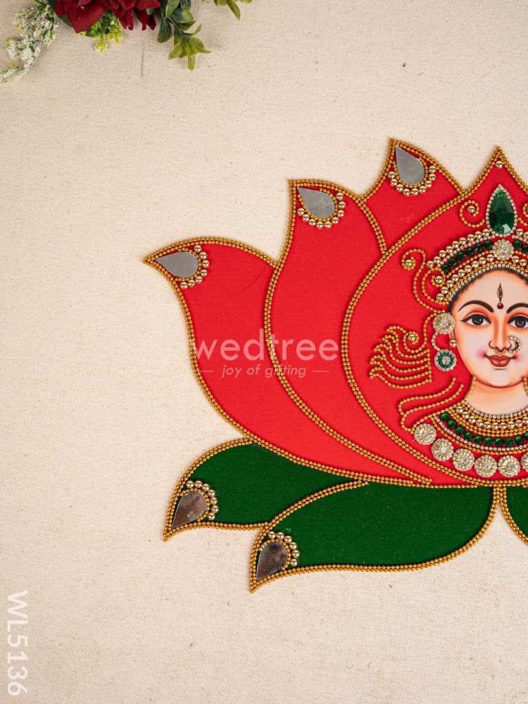 Rangoli - Lotus with Amman Face - WL5136