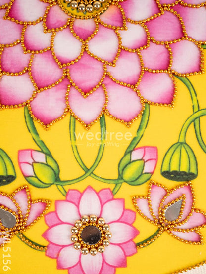 Rangoli with Set of Lotus Petals - WL5156