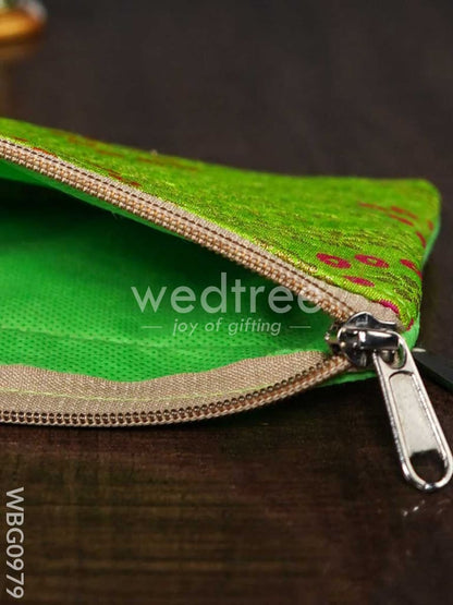 Raw Silk Purse - WBG0979