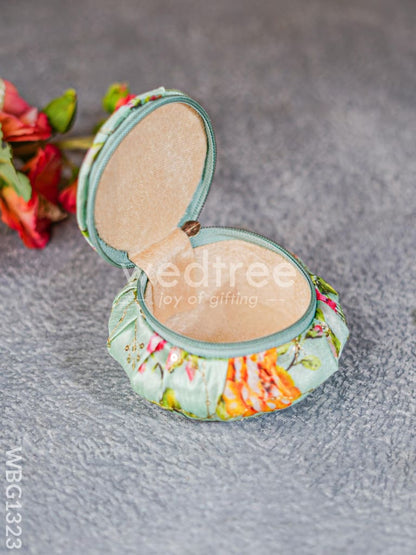 Round Floral Embroidery Bangle Holder - WBG1323