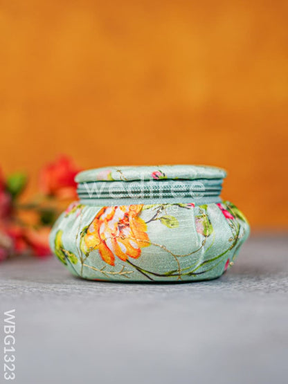Round Floral Embroidery Bangle Holder - WBG1323