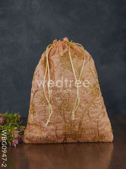 String Bag with Floral Embroidery - WBG0947