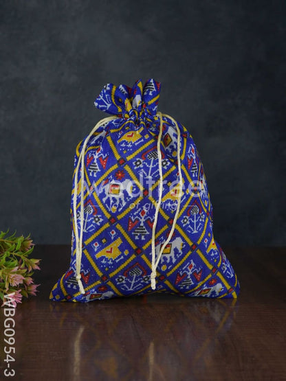 String Bag with Patola Prints - WBG0954