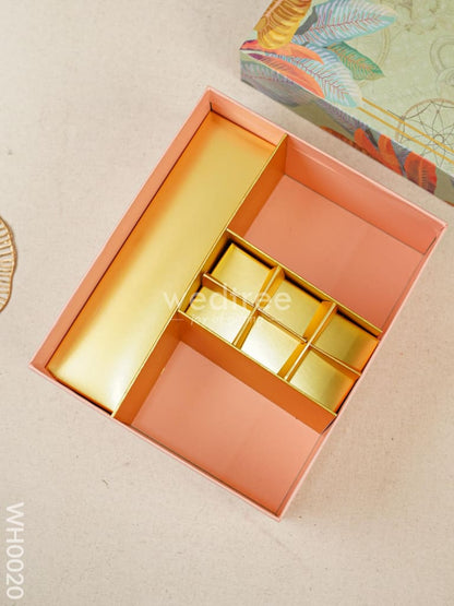 Top Bottom Box - Green Flower Print - WH0020