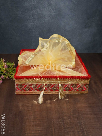 Trousseau Basket with Golden Lace Work - Set of 3 - WL3068