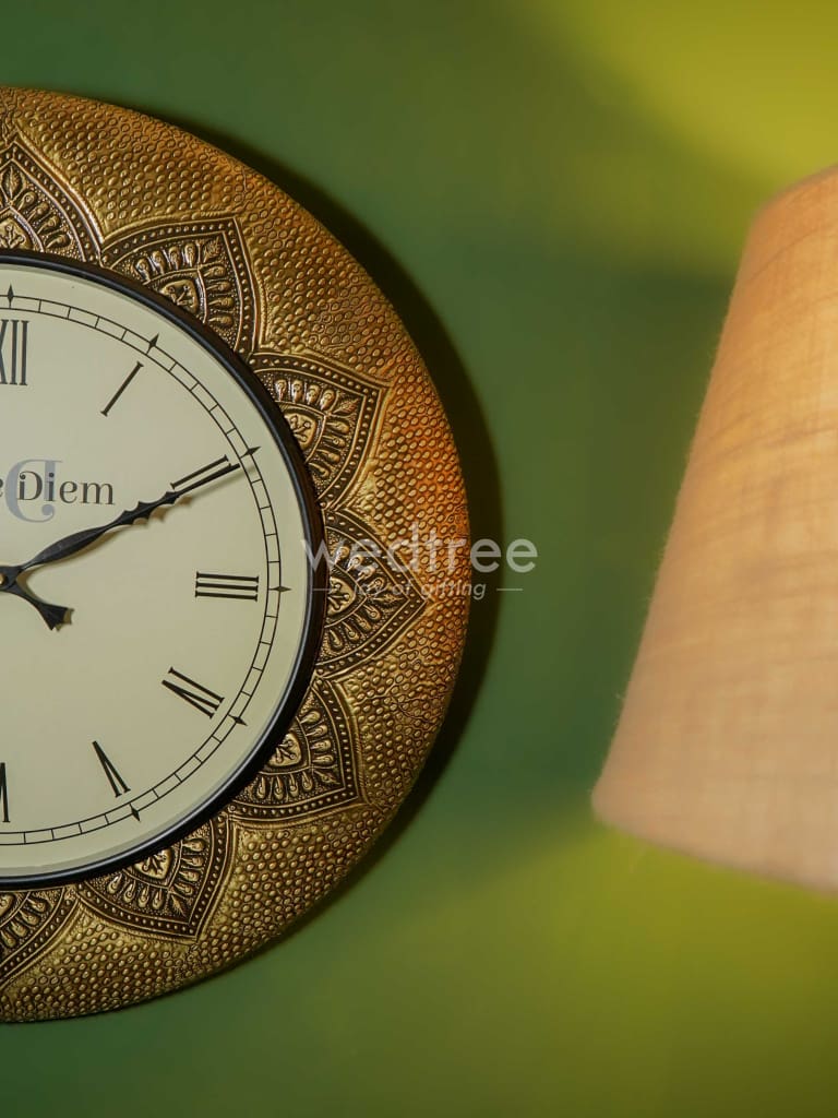 Wall Clock with Floral Design (18 inch) - WL2936