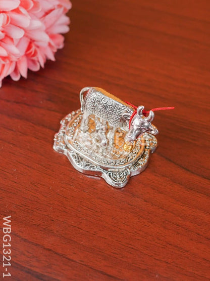 White Metal Cow - WBG1321