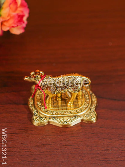 White Metal Cow - WBG1321