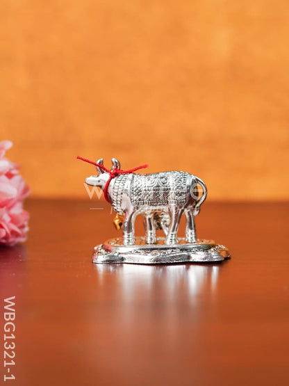 White Metal Cow - WBG1321