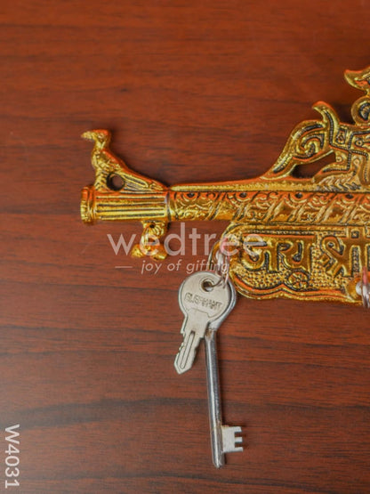 White metal Flute key hanger gold finish - W4031