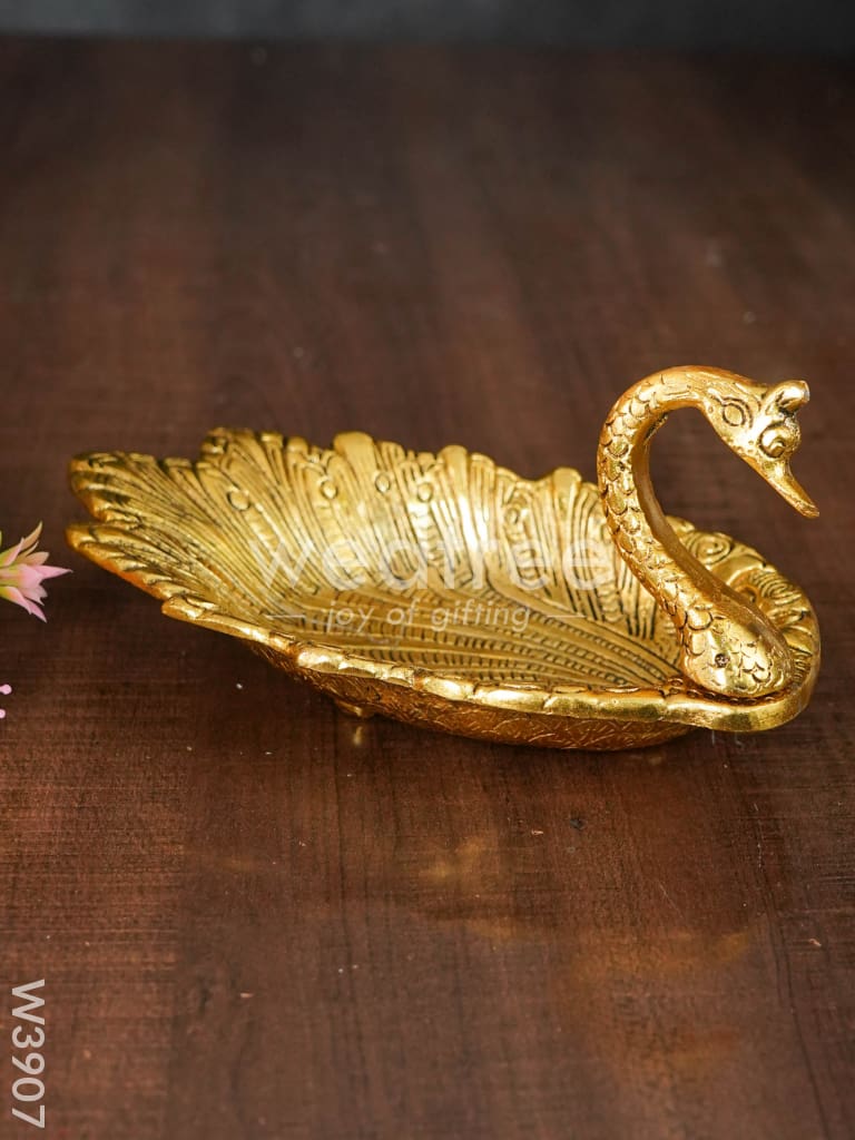 White Metal Swan Bowl - W3907