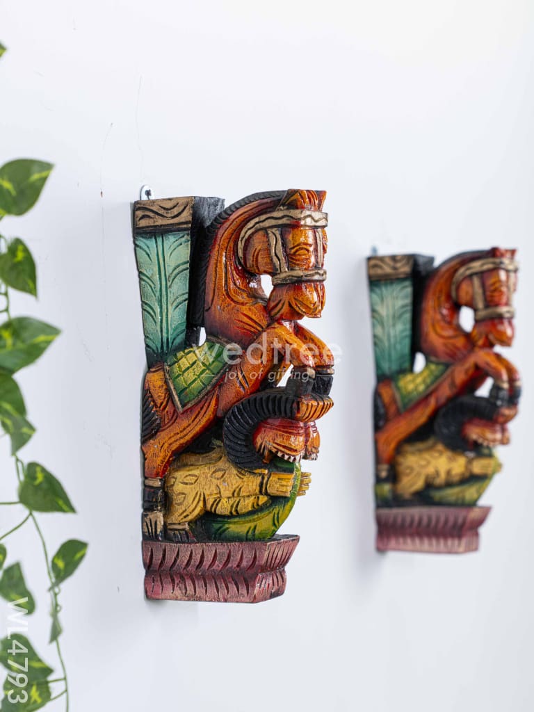 Wooden Carved Horse Bracket - Set of 2 - WL4793